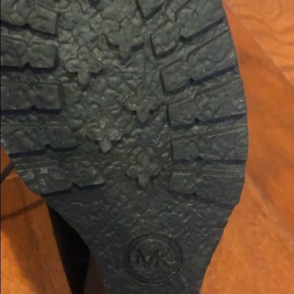 Michael Kors suede boots - Picture 4 of 4